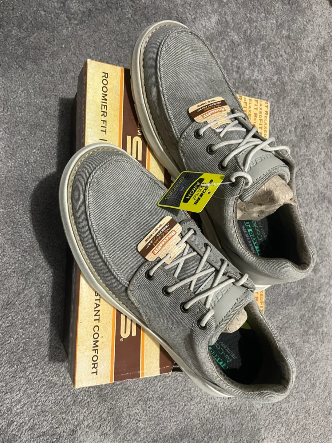 Skechers Relaxed Fit Shoes - Men's US 11.5 thumbnail
