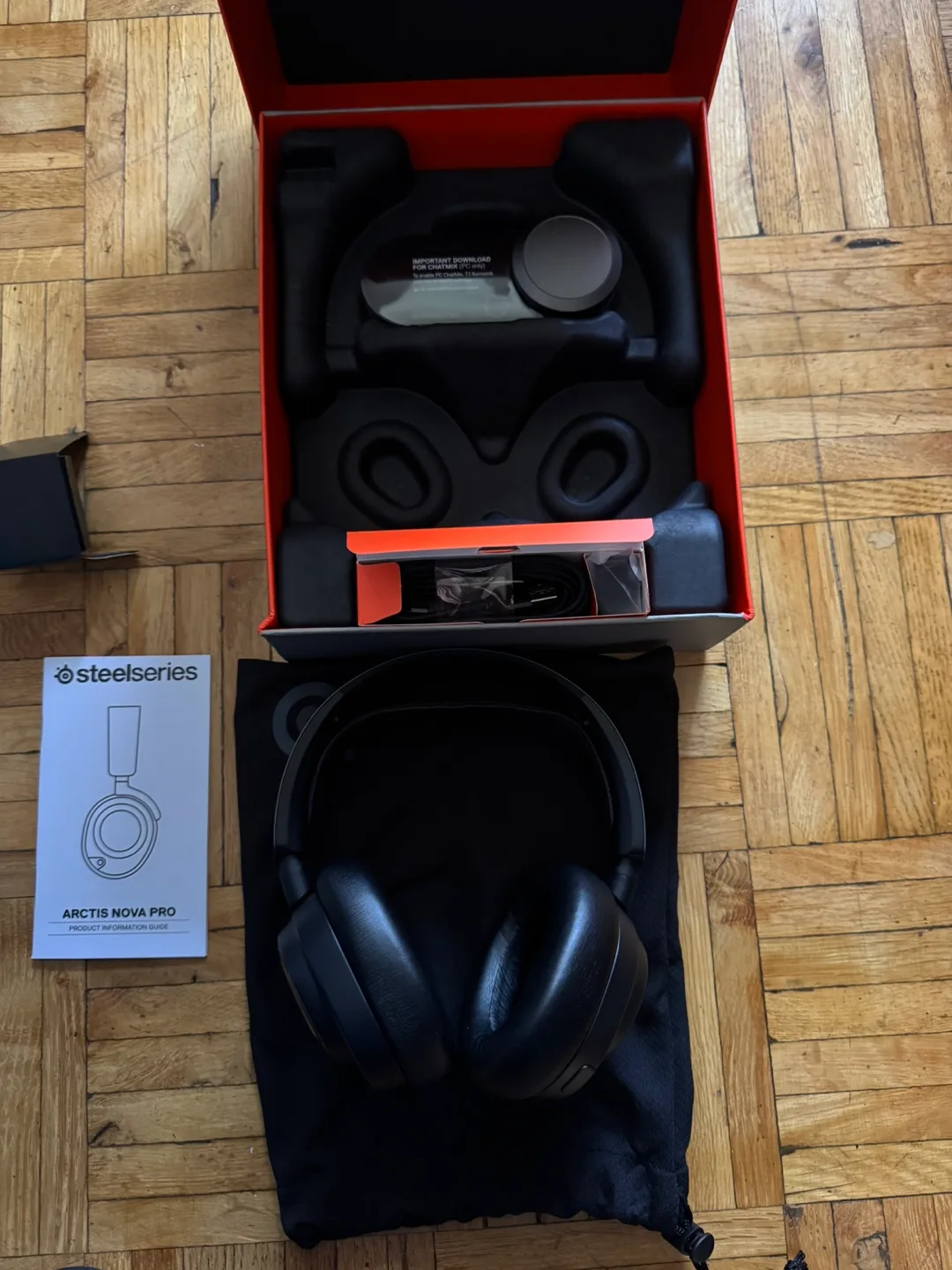 SteelSeries Arctis Nova Pro Gaming Headset thumbnail