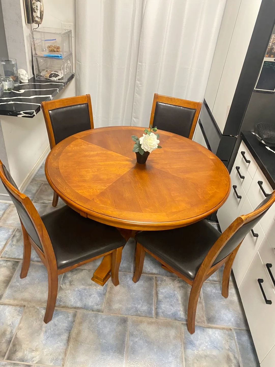 Table and Chairs Set thumbnail