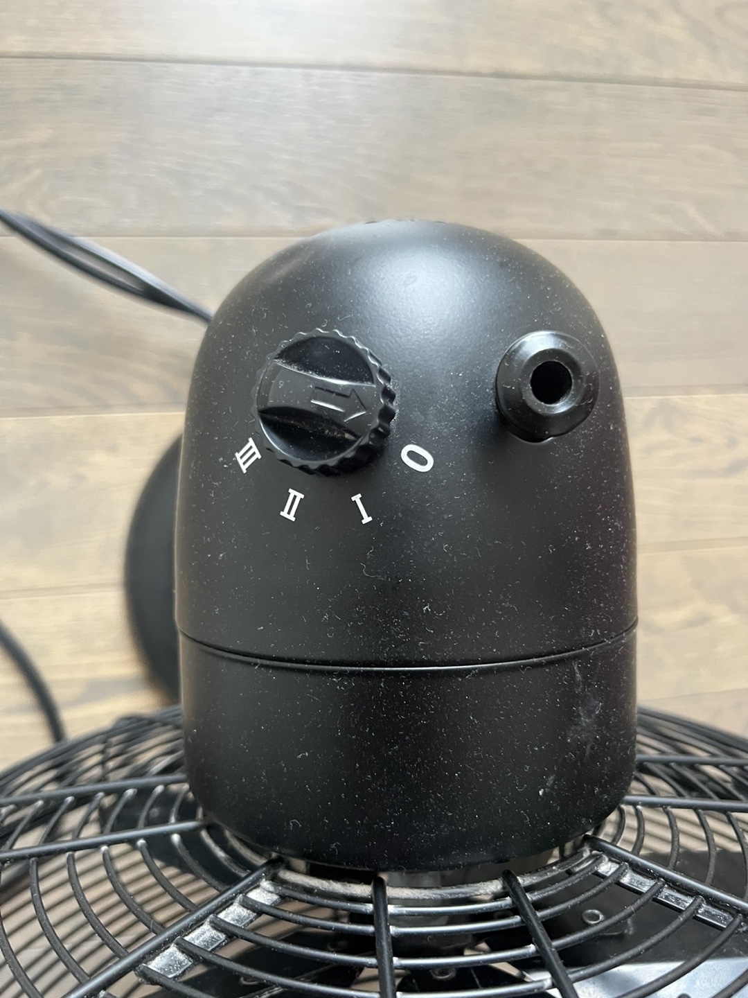 Hunter Table Oscillating Fan (NOT A FULL STANDING FAN) - photo 3