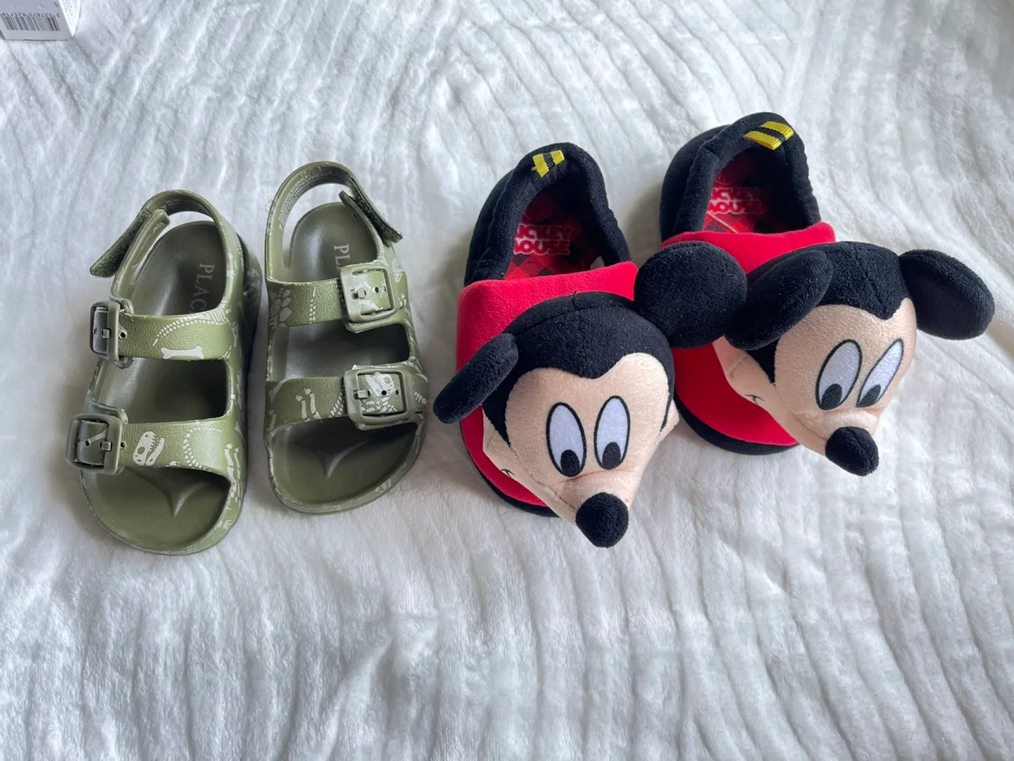 Children's Place Sandals Size 7 & Mickey Mouse Slippers thumbnail