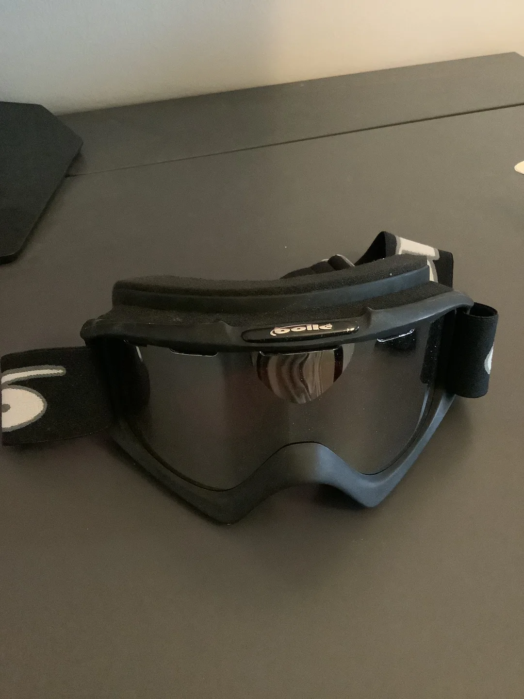 Bolle snowboarding/skiing goggles thumbnail