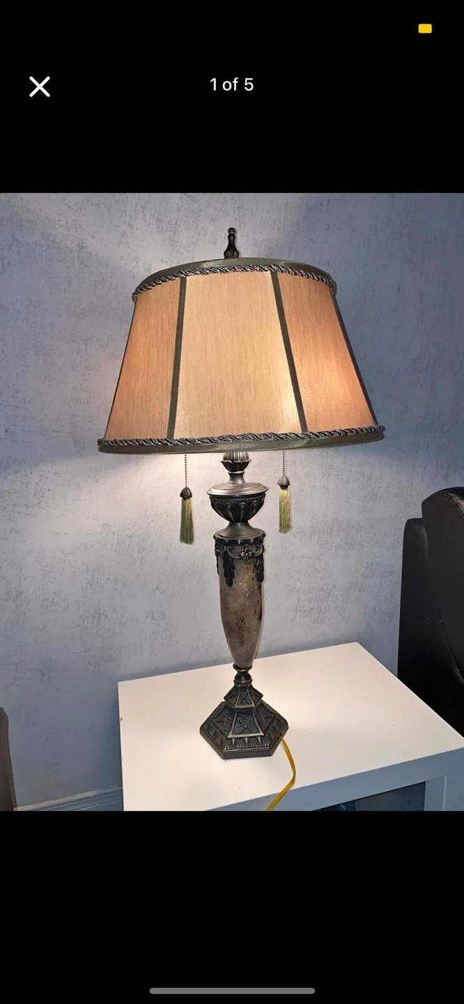 Bombay Marble Lamp thumbnail