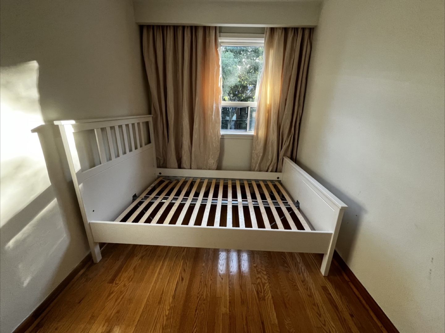 IKEA Hemnes bed frame, full/double with luroy slats