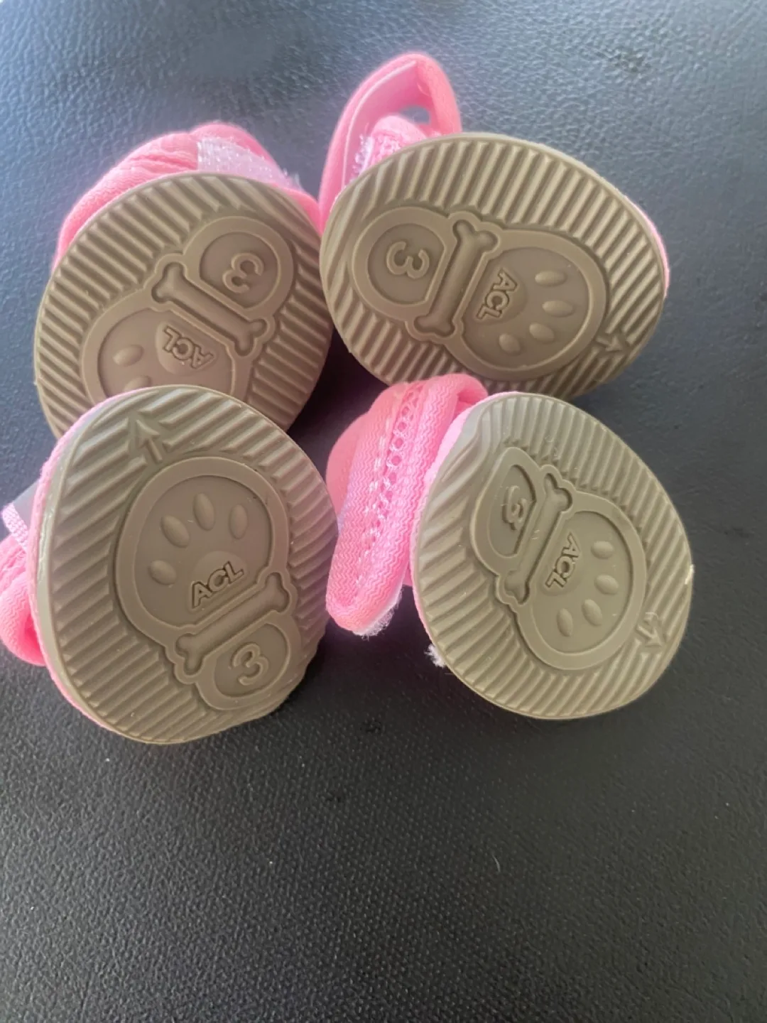 Pink dog sandals image indicator(3)