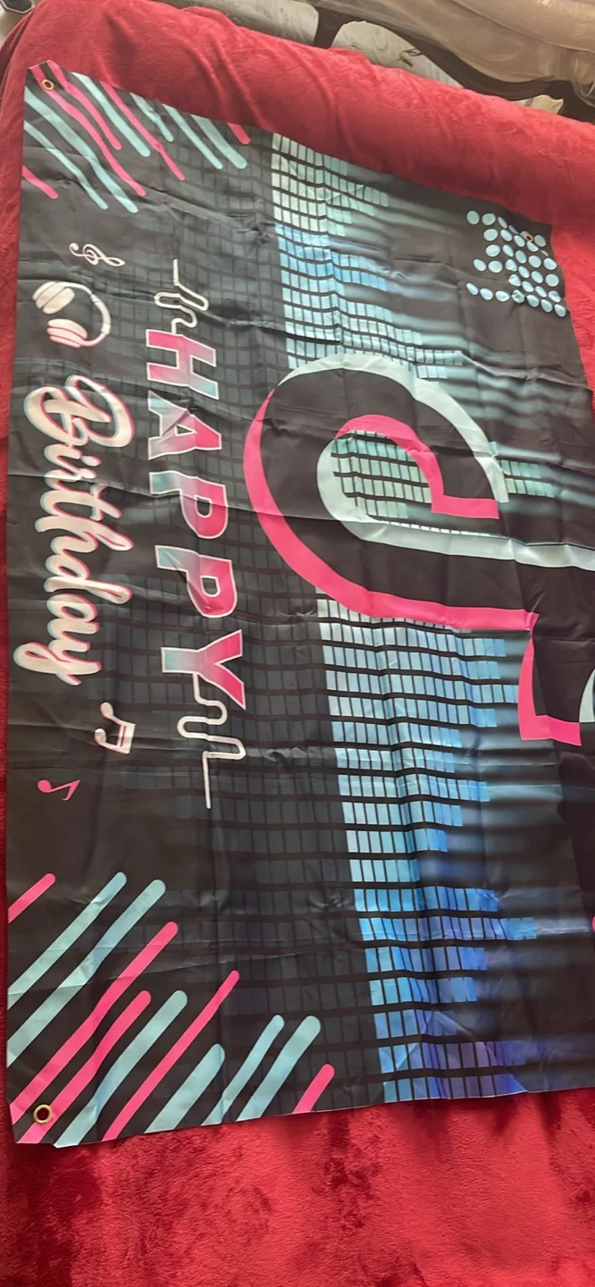 TikTok Party Supplies - Birthday Set thumbnail