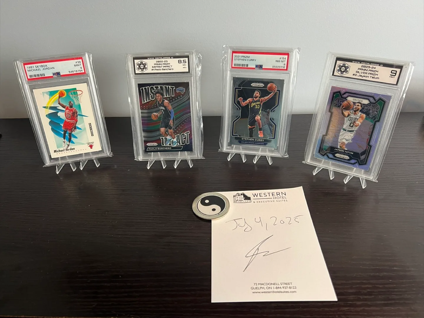 Basketball Trading Cards: Panini Mosaic, Ja Morant, Lebron James image indicator(6)