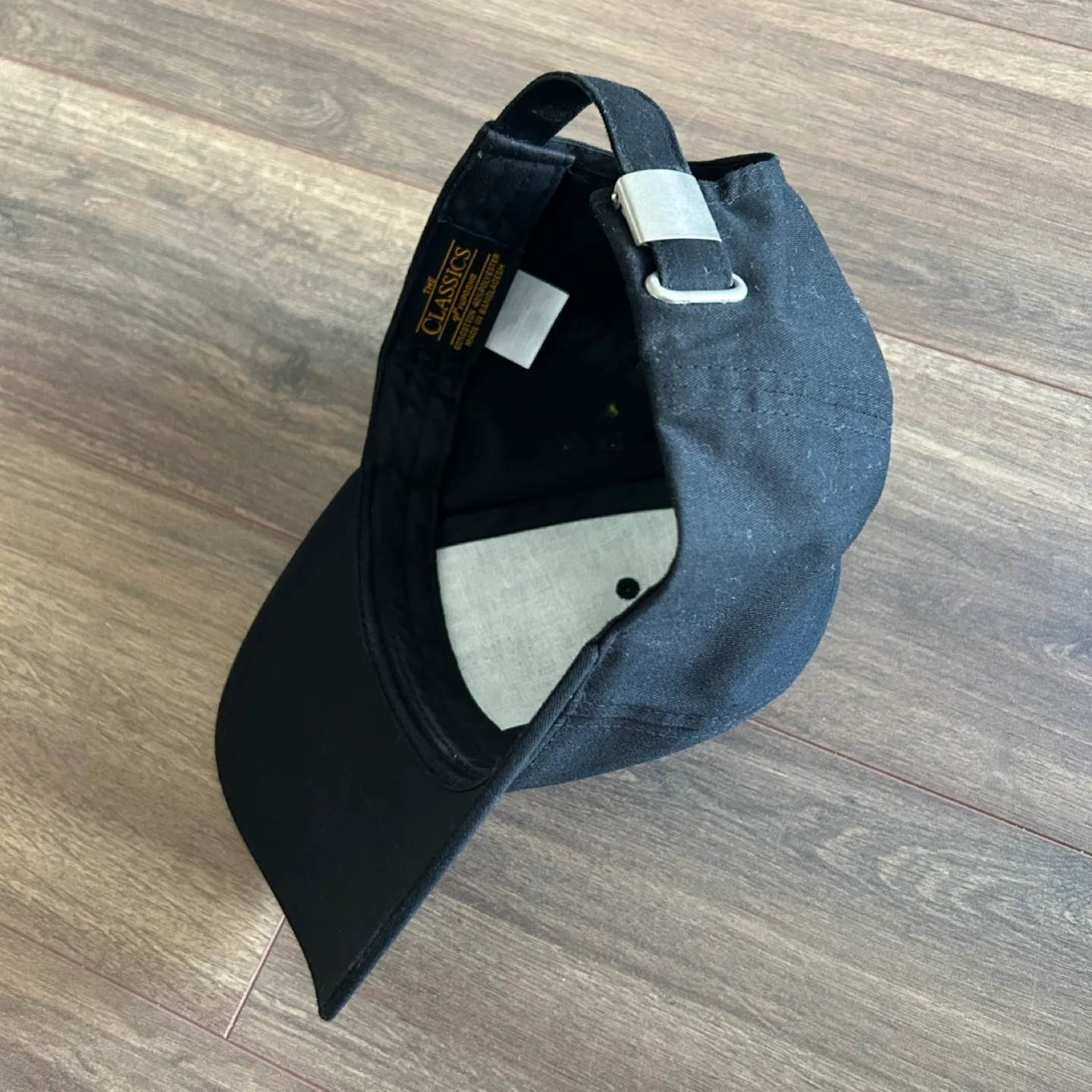 The Classics Black Baseball Cap image indicator(2)