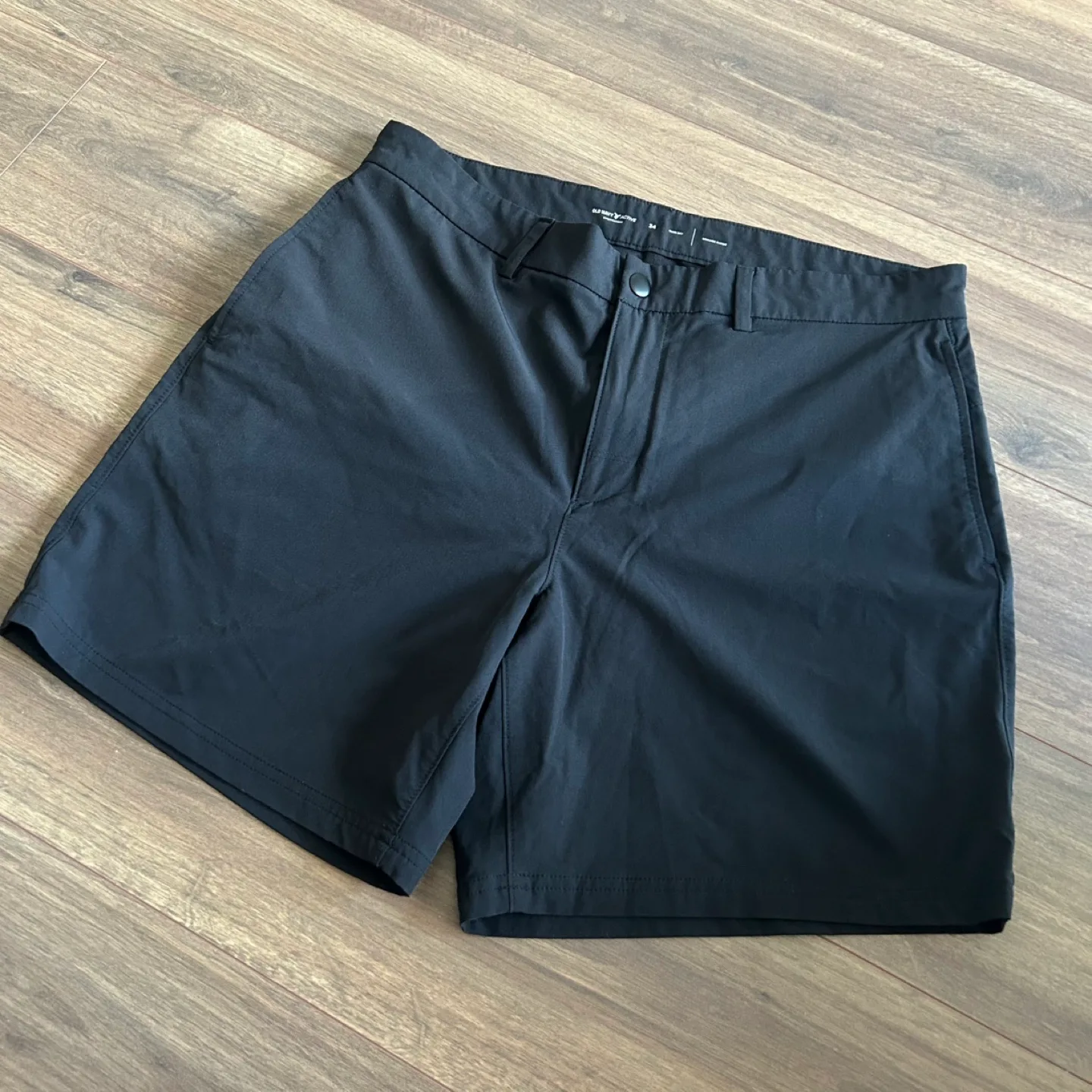 Old Navy Active StretchTech Shorts - Size 34 thumbnail