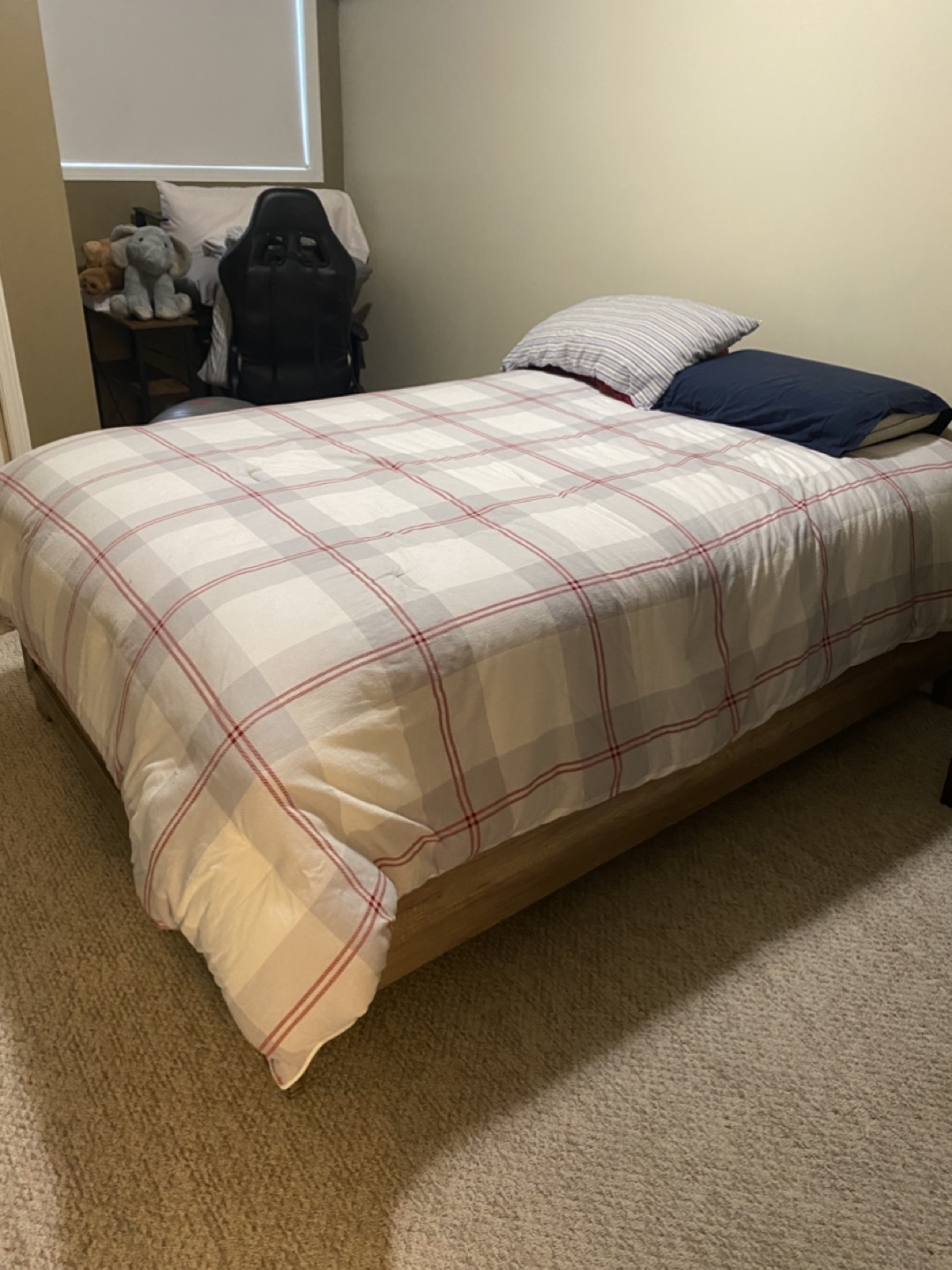 Queen bed - photo 4