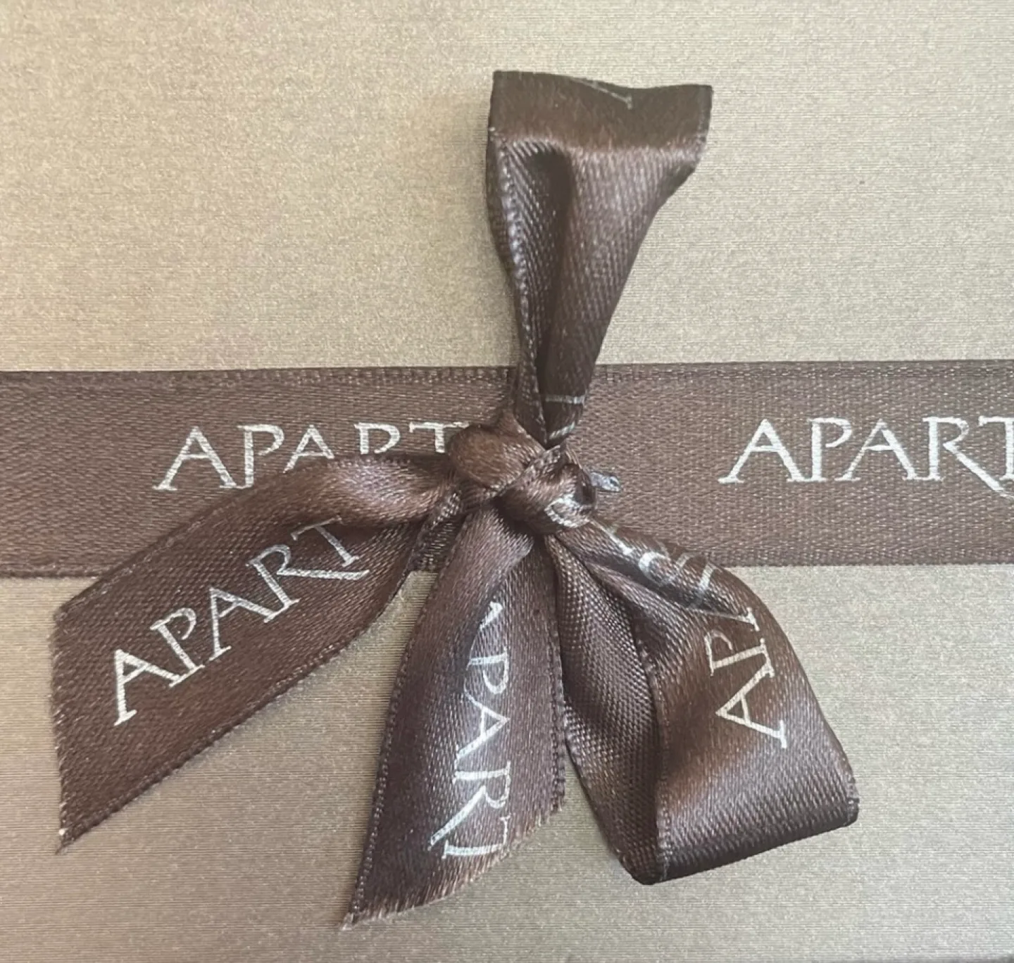 APART| Heart Bracelet image indicator(2)