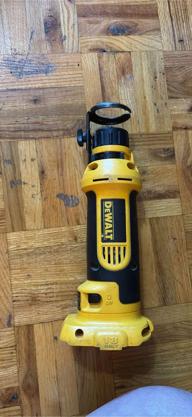 Dewalt DW Cut-Out Tool thumbnail