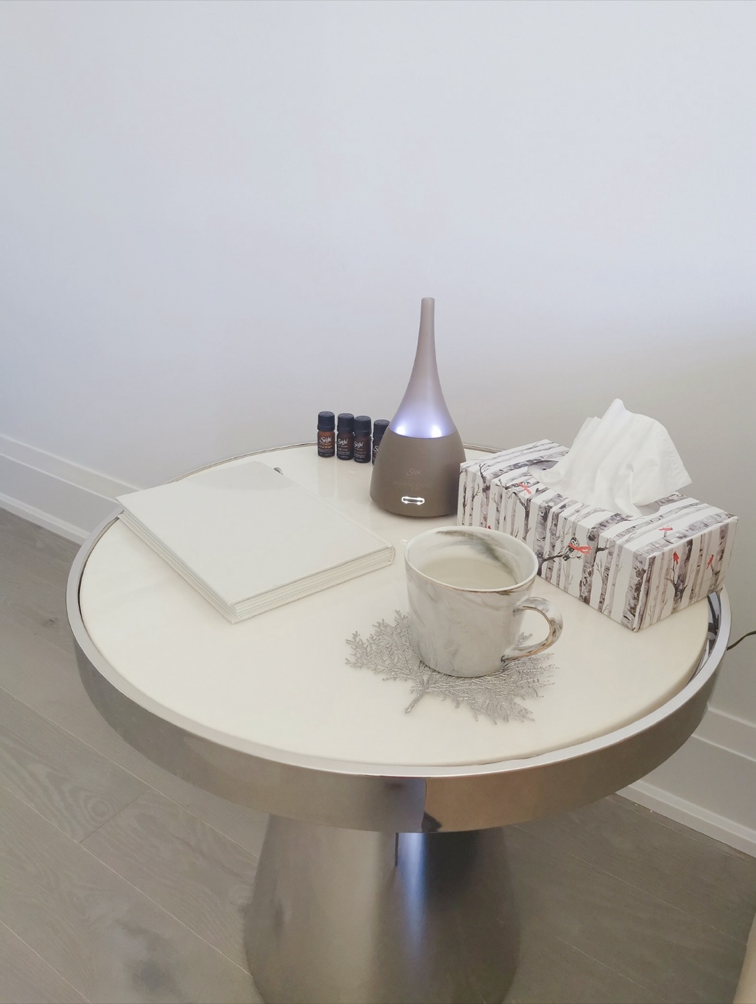 Round Marble Top Side Table - photo 3