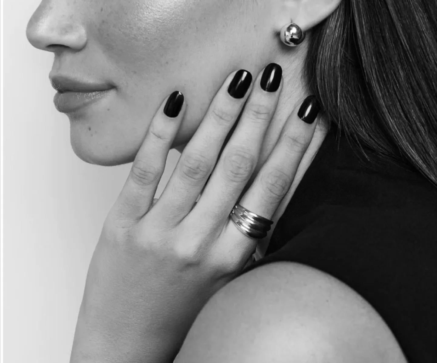 Roxy Huggie Earrings - Silver image indicator(2)