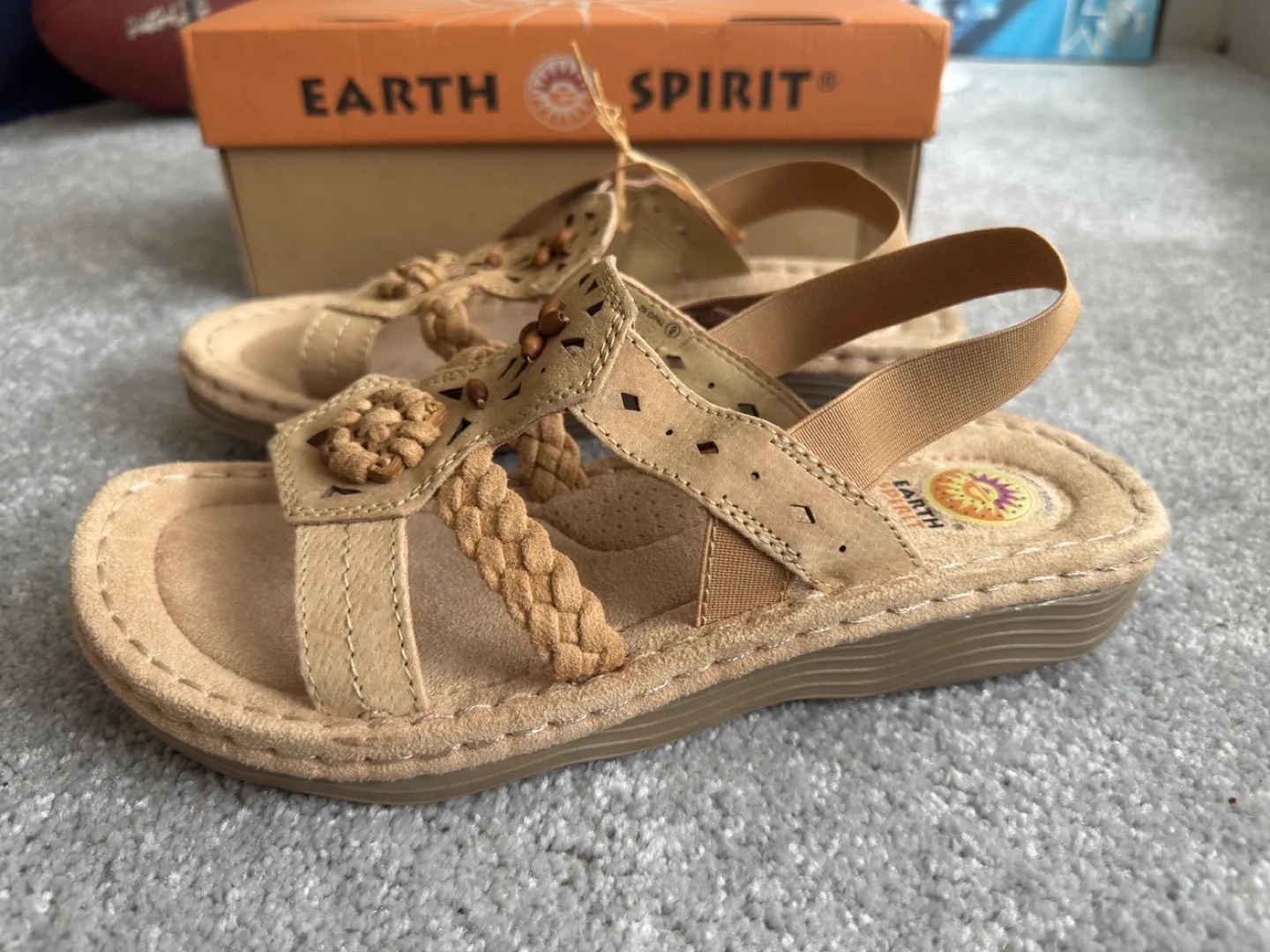 Earth Spirit Sandals - Size 9 thumbnail