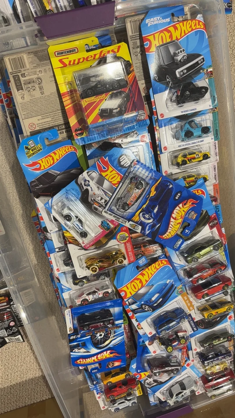 Huge Hot Wheels Sale thumbnail