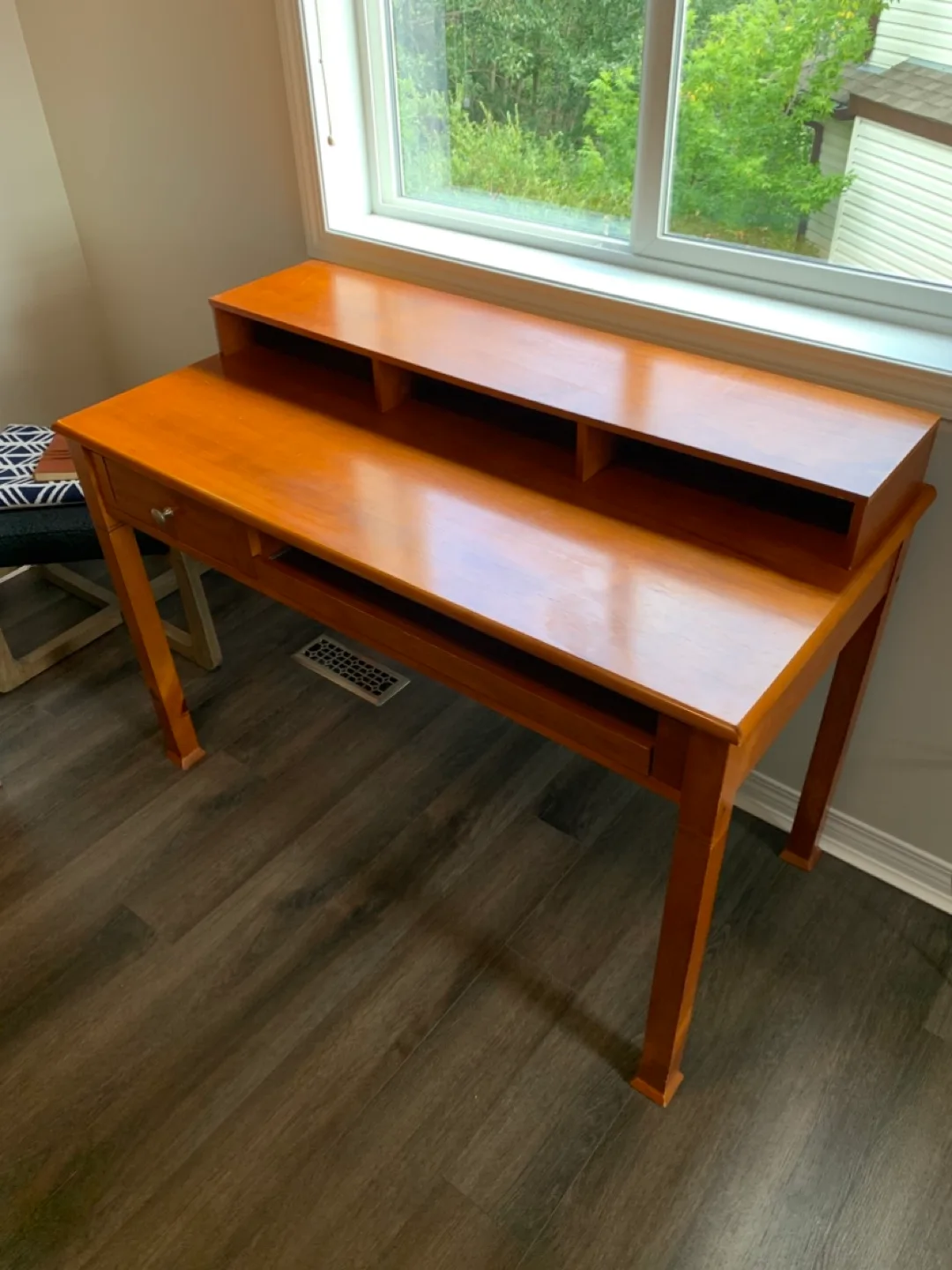 Desk (Pier One Imports) image indicator(2)