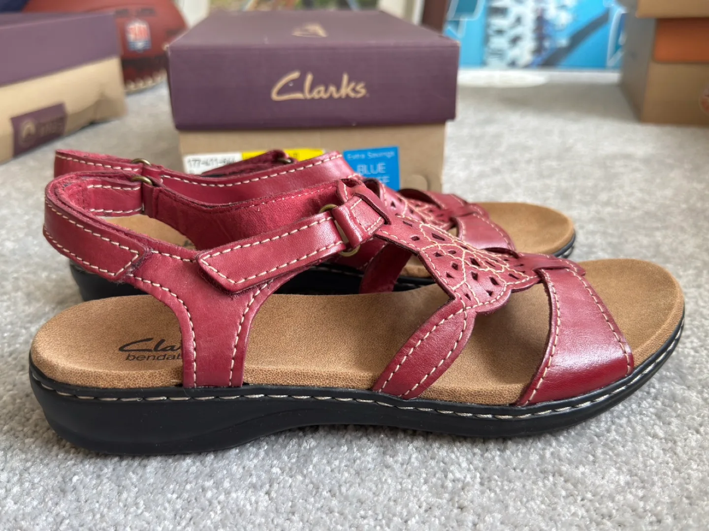 Clarks Leisa Taffy Rouge Sandals - Size 9.5 thumbnail