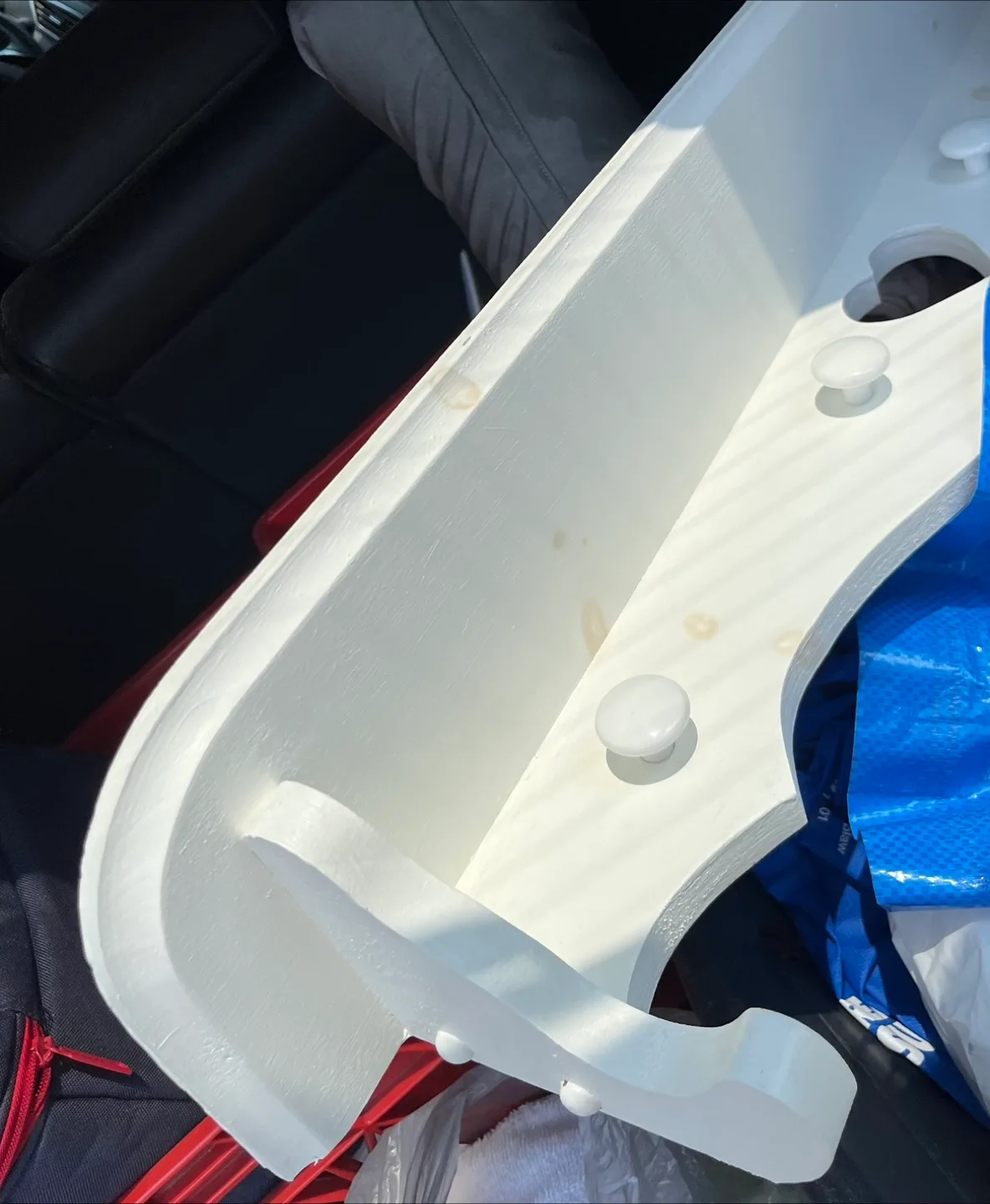 White Wooden Shelf/Hooks with Heart Detail image indicator(3)