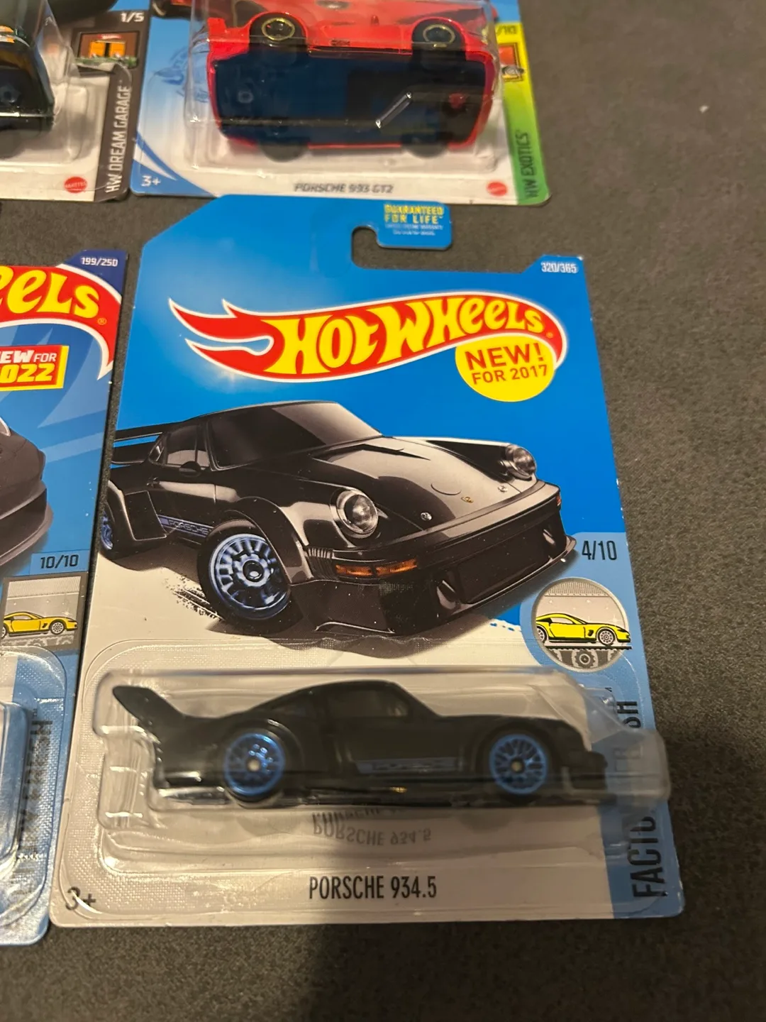 Hot Wheels Porsche Collection - New in Package image indicator(5)