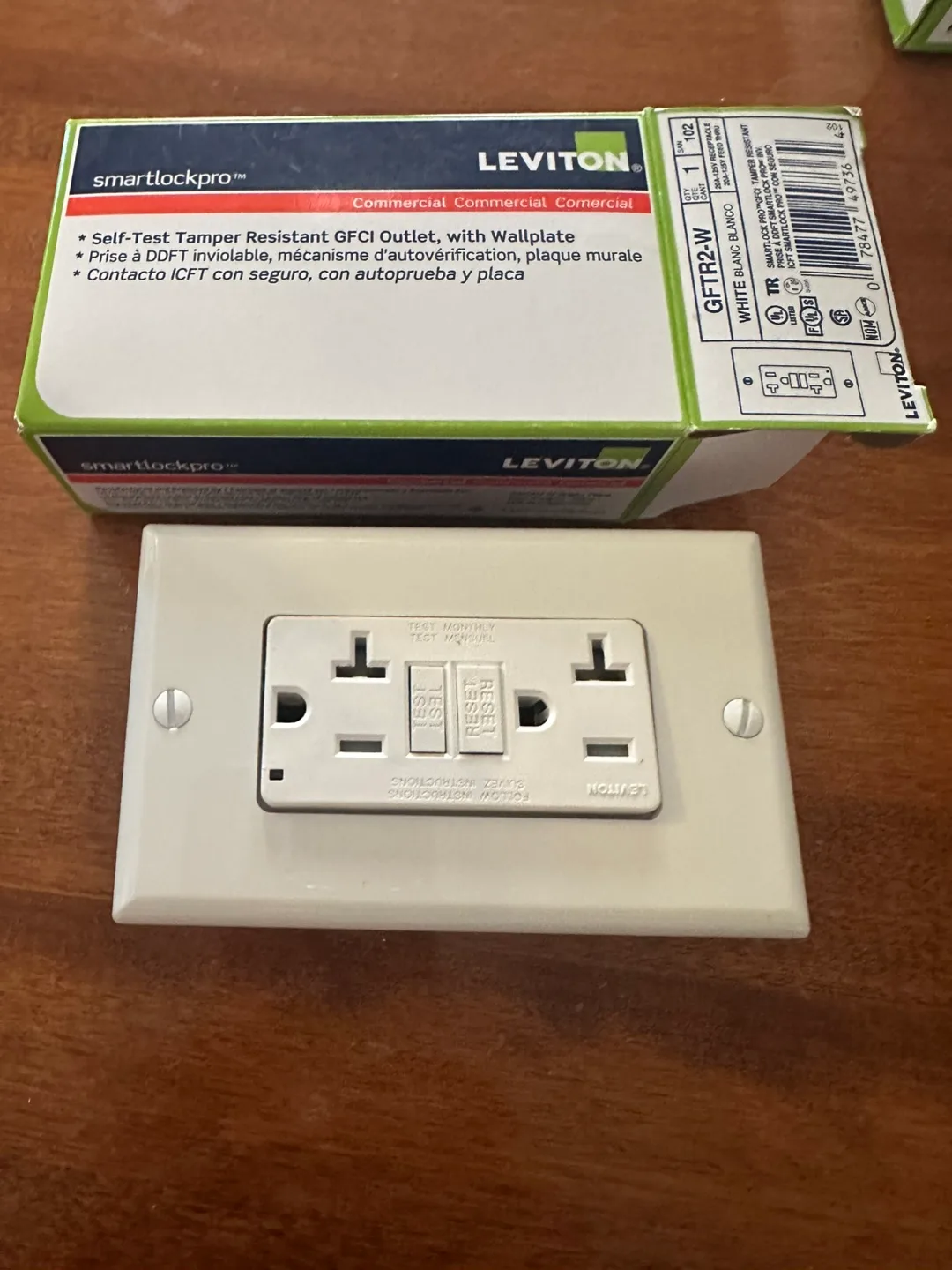 Leviton SmartlockPro GFCI Outlet GFTR2-W - New thumbnail