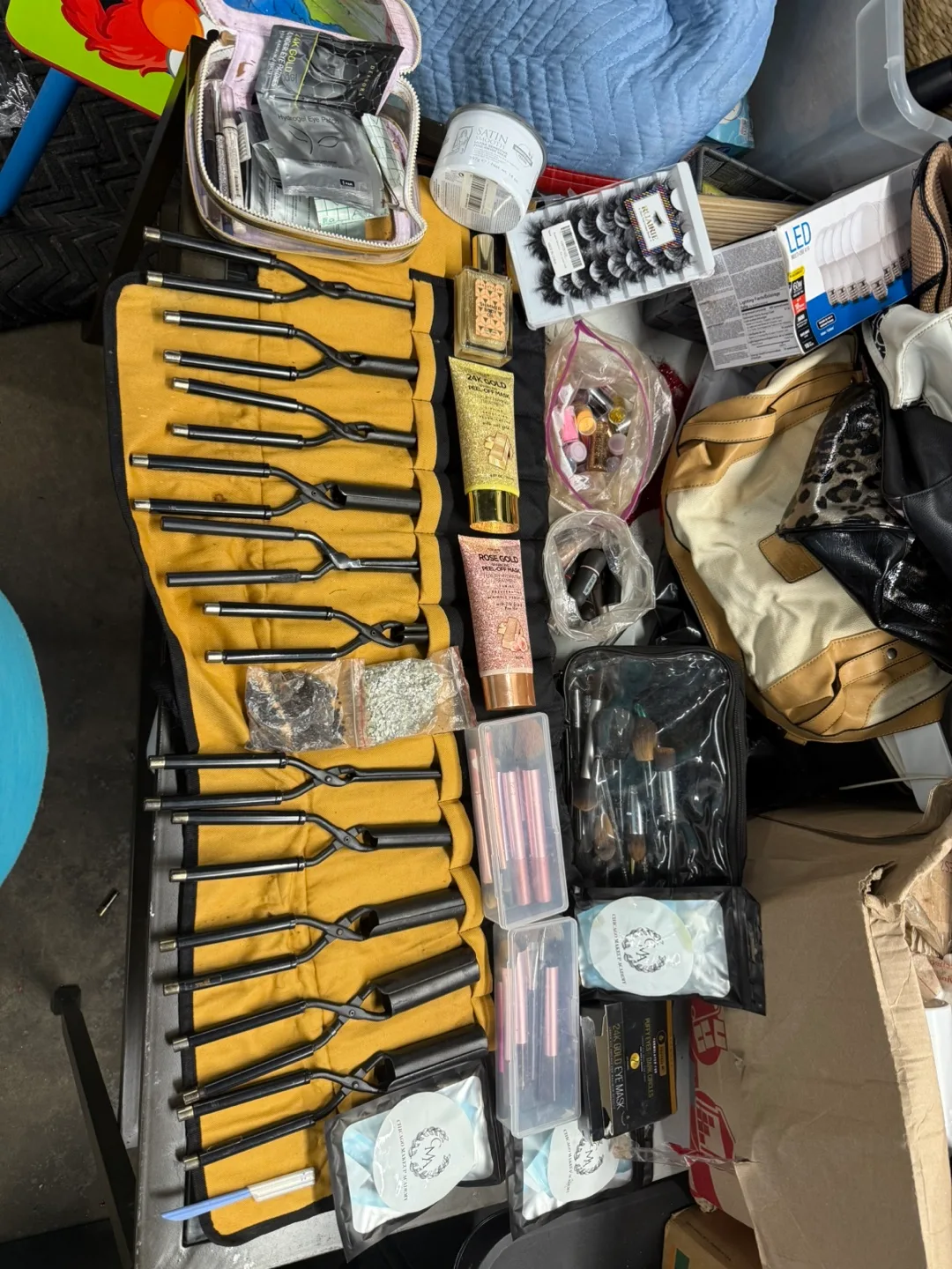 Makeup Artist Lot: Hot Tools, Morphe, Revlon thumbnail