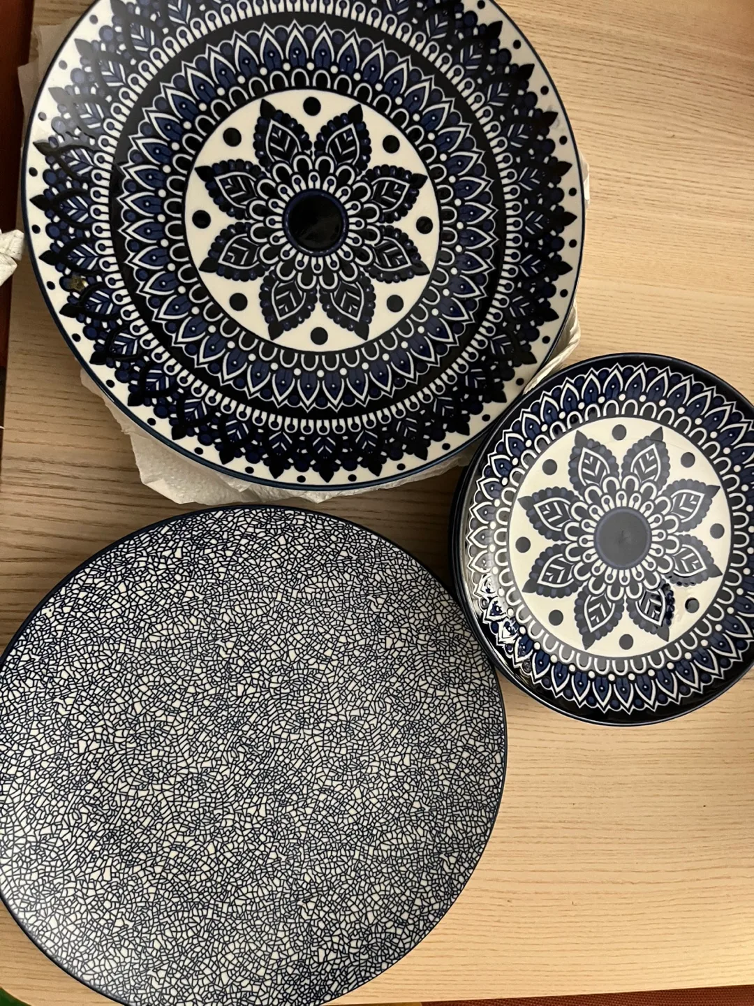 Set of Decorative Plates thumbnail