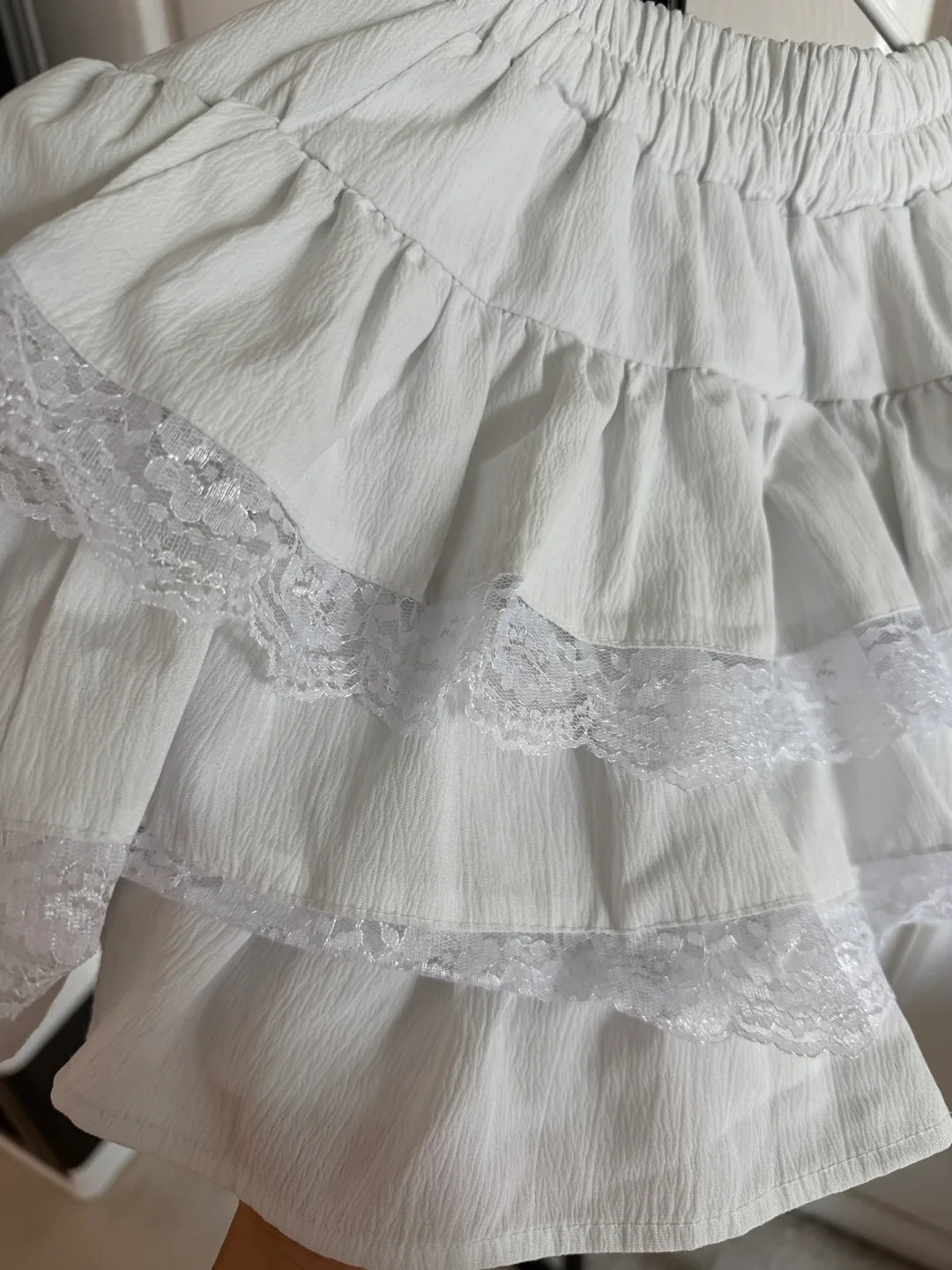 White Layered Ruffle Skirt image indicator(4)