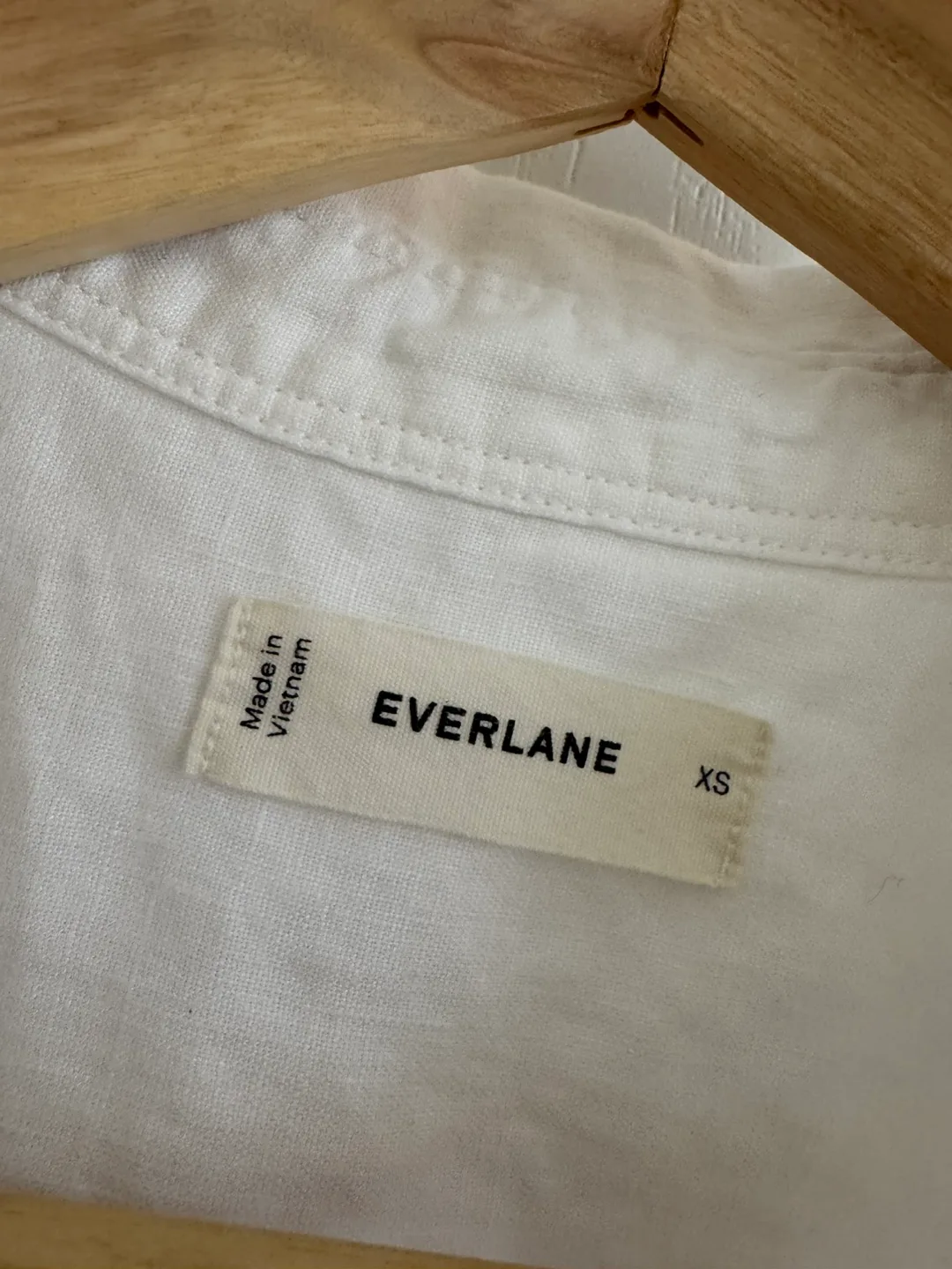 Everlane Linen Shirt - XS image indicator(3)