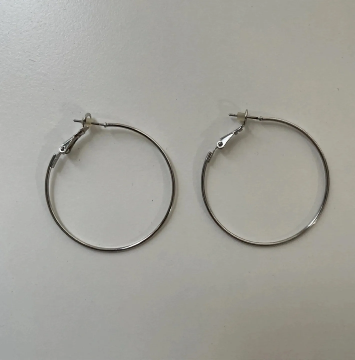 Earrings thumbnail