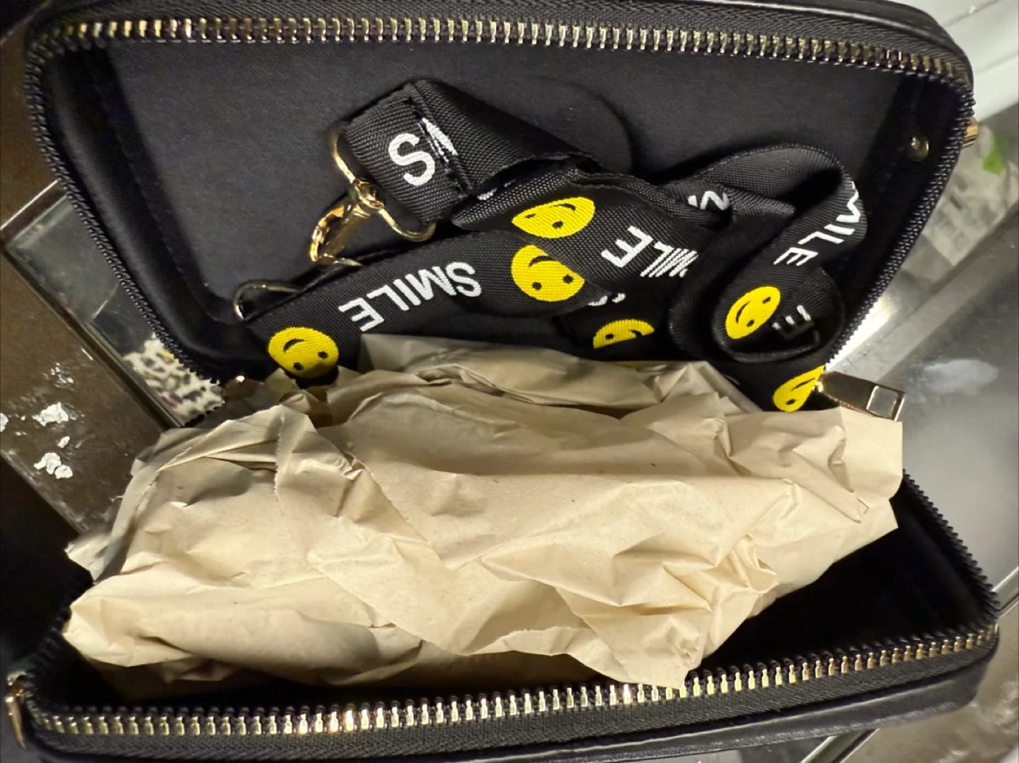 Black Fashion Camera Design Wallet thumbnail