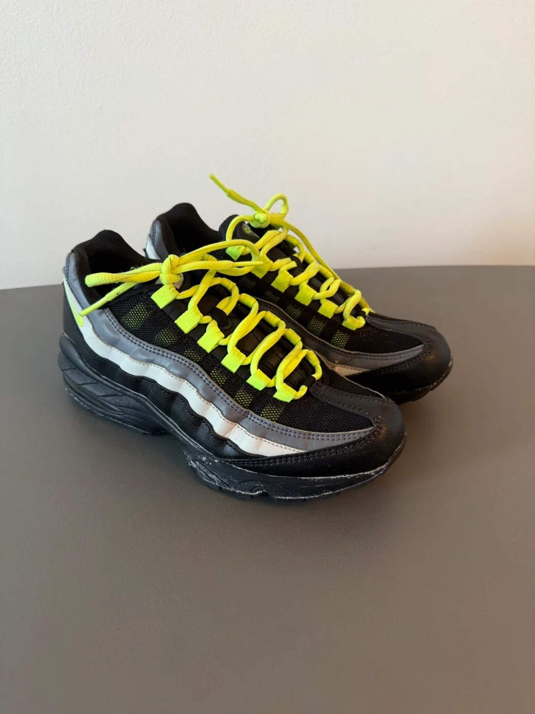 Nike Air Max 95 thumbnail