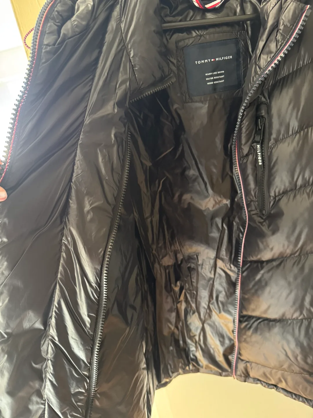 Tommy Hilfiger Puffer Jacket, Size L image indicator(5)