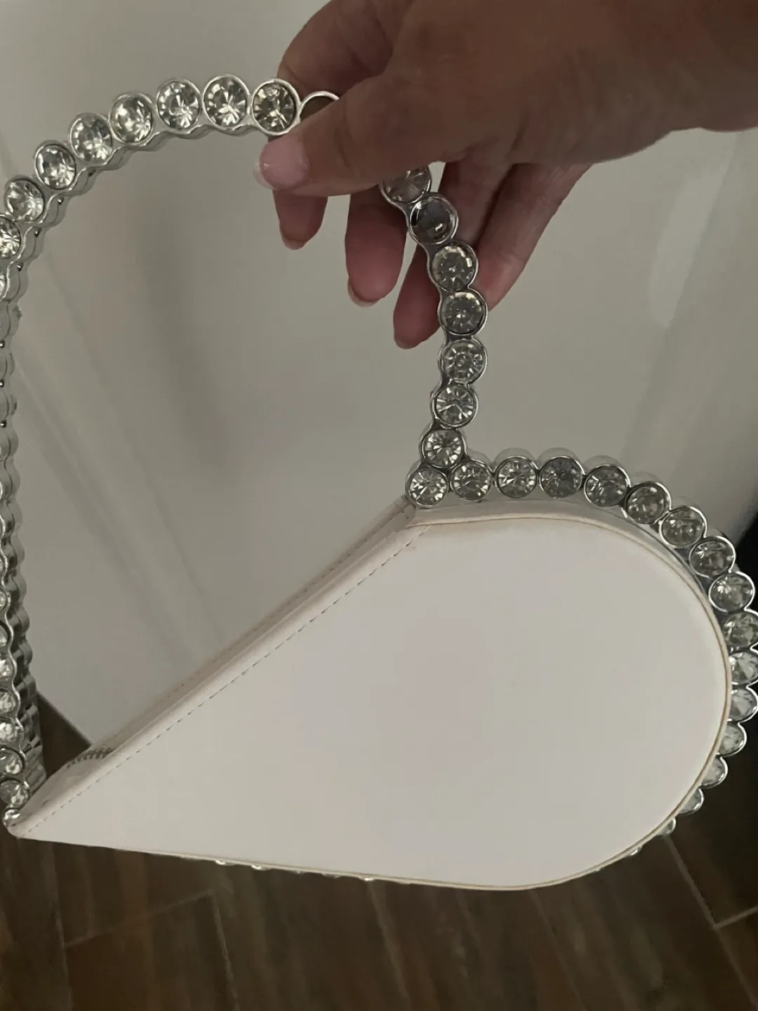 Heart-Shaped Rhinestone Handbag thumbnail