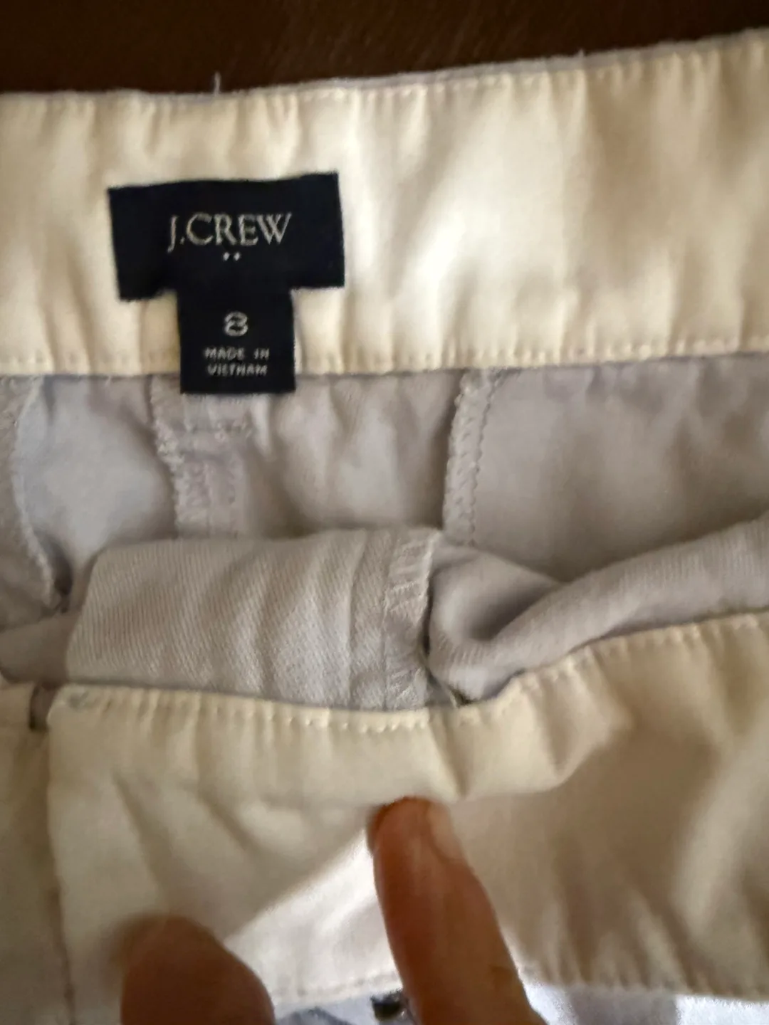 J.Crew Women's Shorts - Size 8 🇨🇦 image indicator(3)