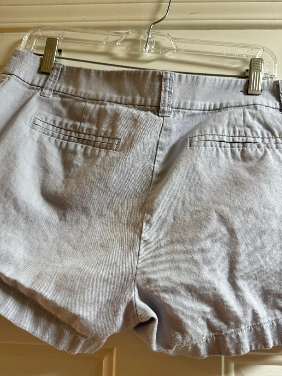 J.Crew Women's Shorts - Size 8 🇨🇦 image indicator(2)
