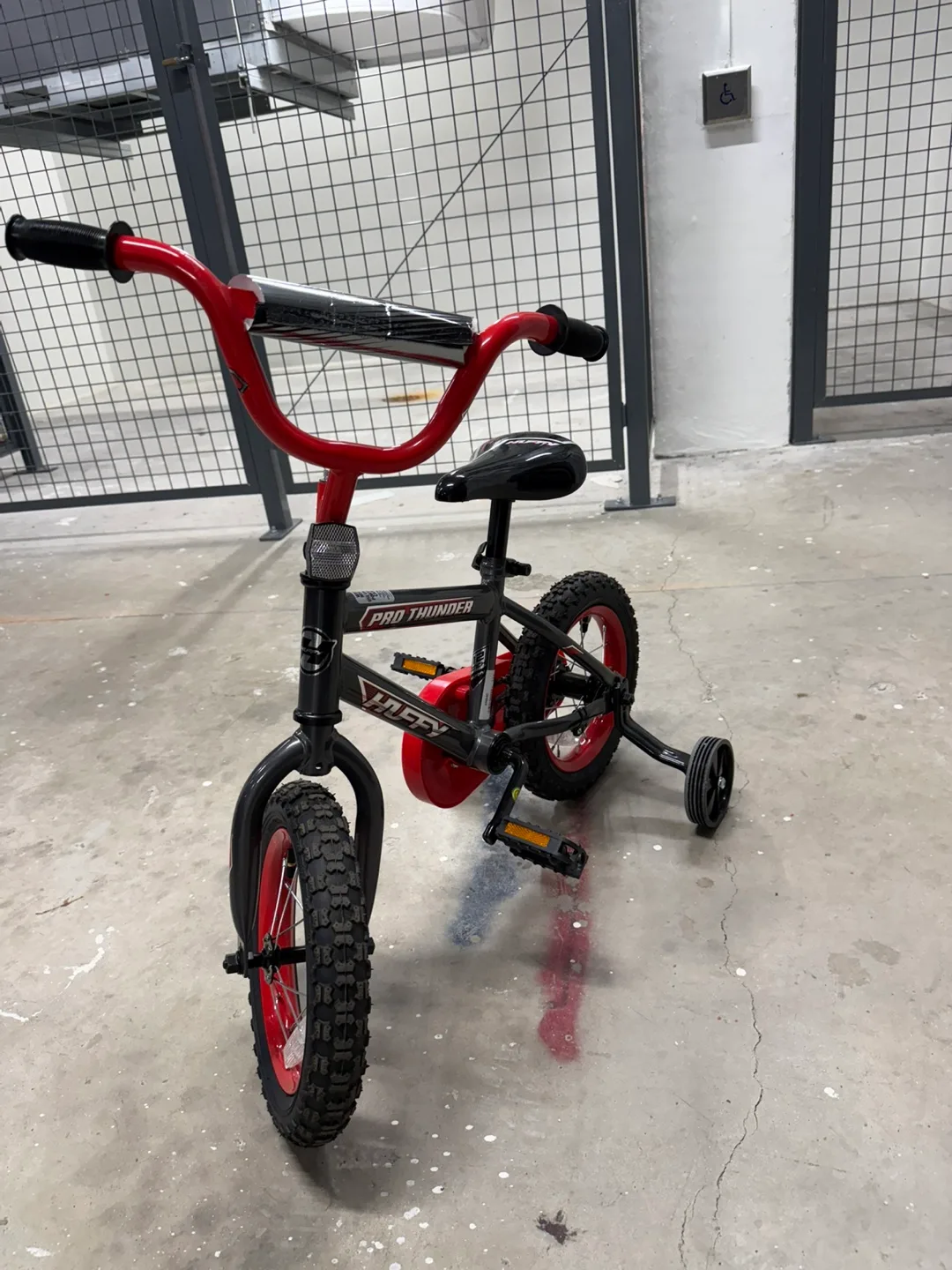 Huffy Pro Thunder Kids Bike thumbnail