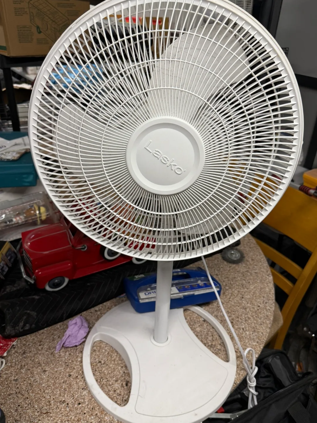 Lasko White Oscillating Stand Fan thumbnail