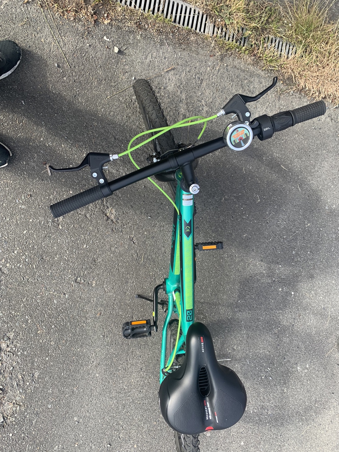 Kids bike ((green or pink)can come in a pair) - photo 3