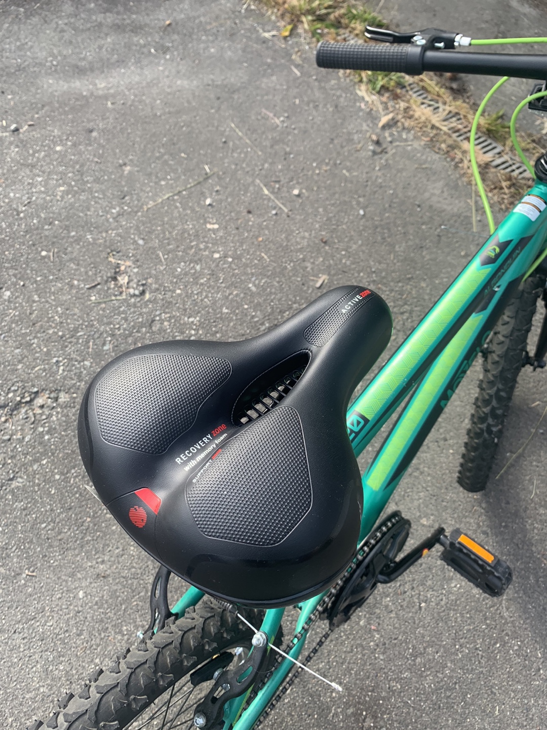 Kids bike ((green or pink)can come in a pair) - photo 2