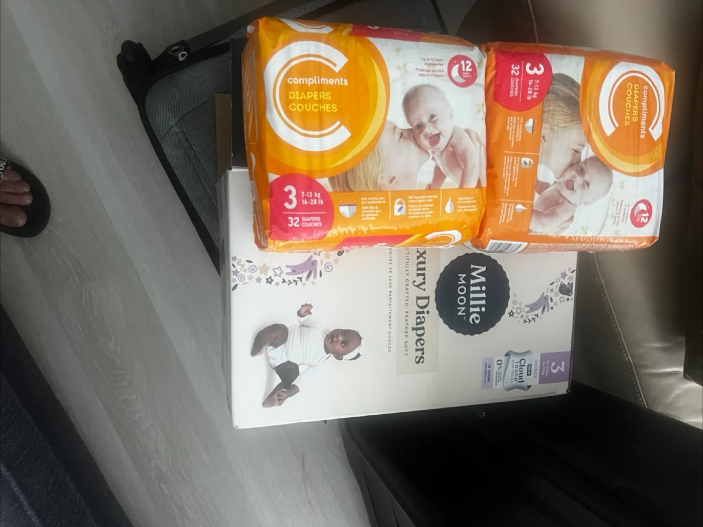 Compliments Diapers - Size 3 (16-28 lbs) thumbnail