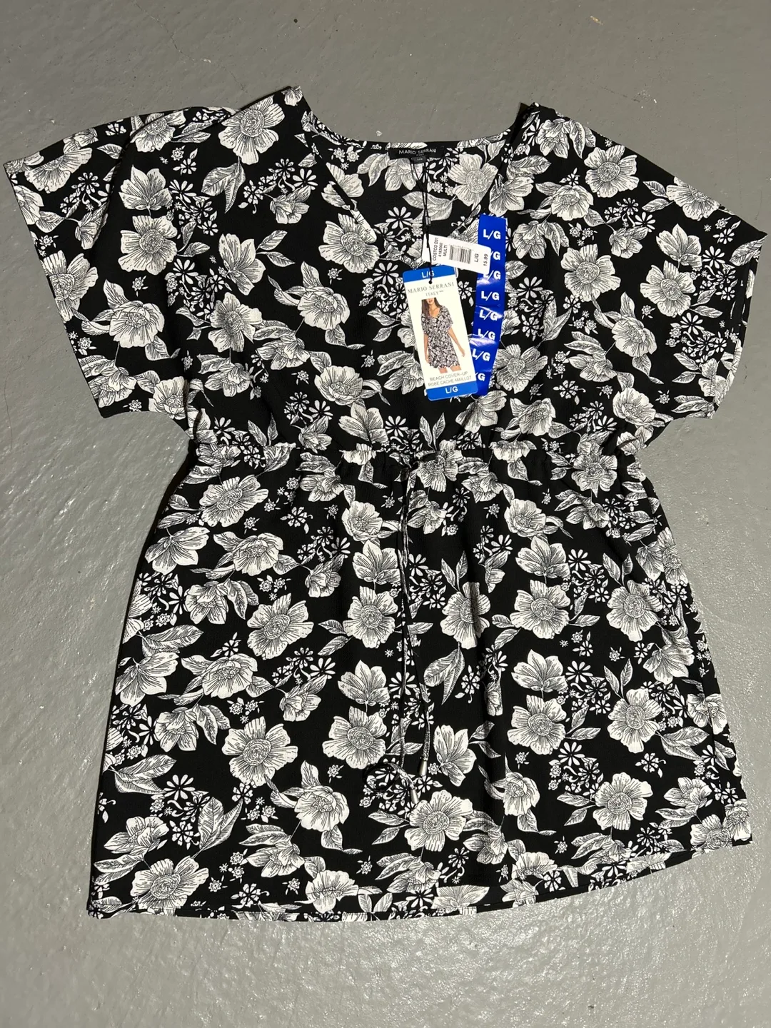 Mario Serrani Beach Cover-Up - Size L/G - New with Tags! thumbnail