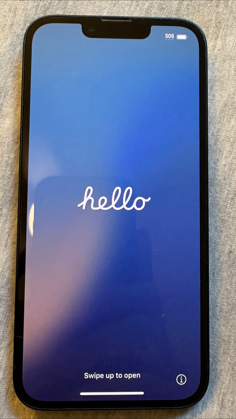 Apple iPhone 14 thumbnail