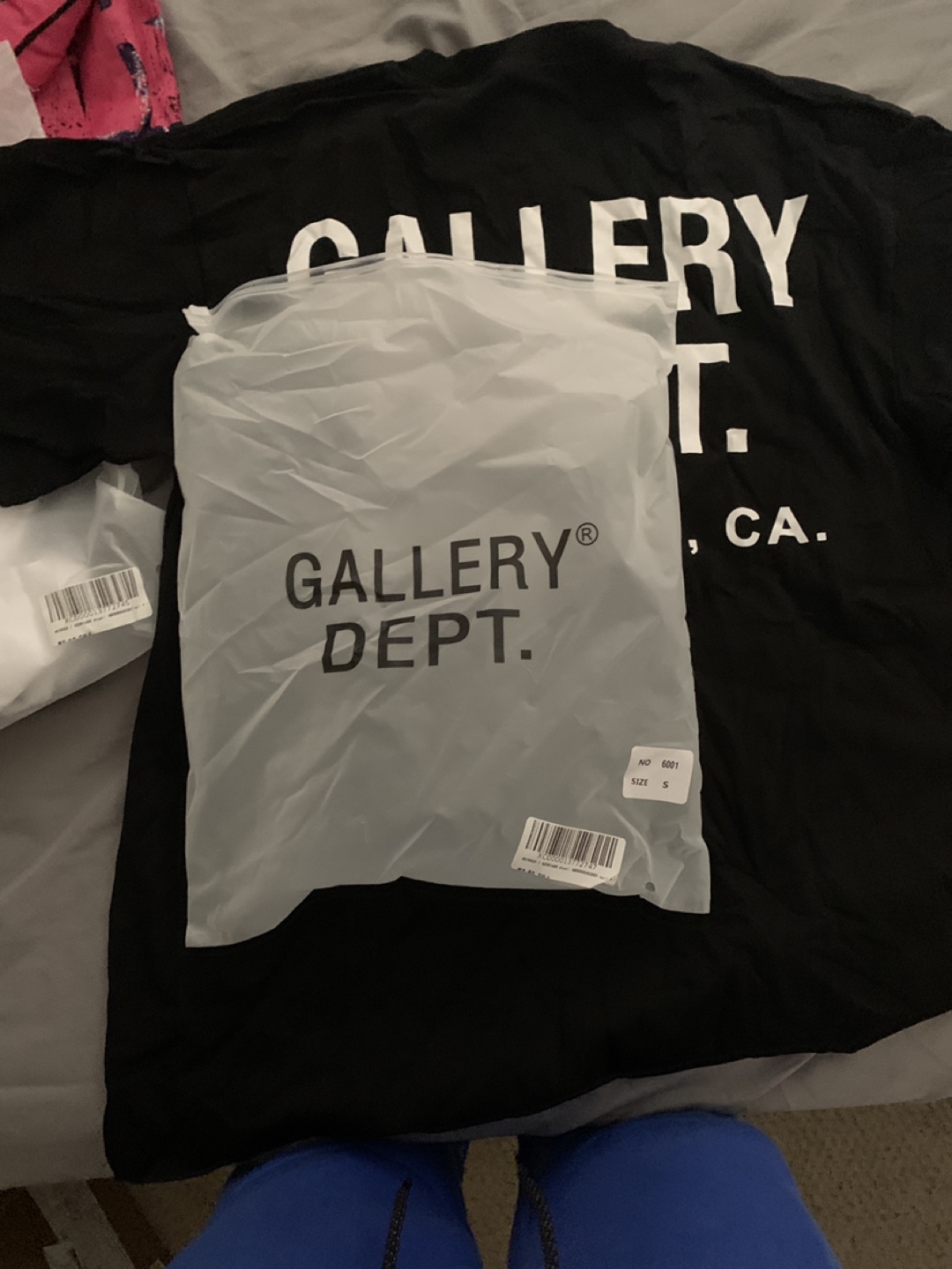 Size small black gallery dept shirt