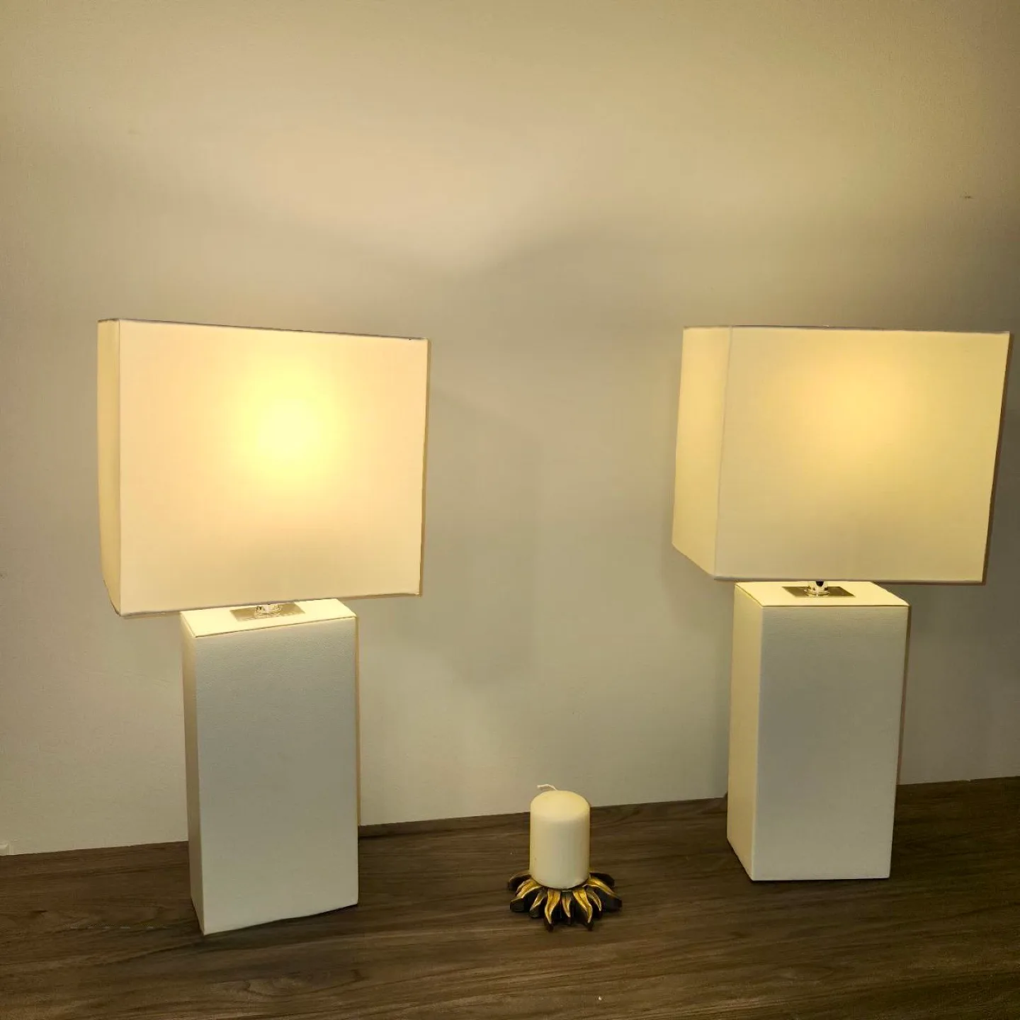 Pair of Square Lamps thumbnail