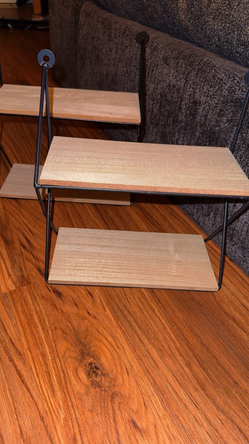 Set of 2 Wall Mounted Shelves