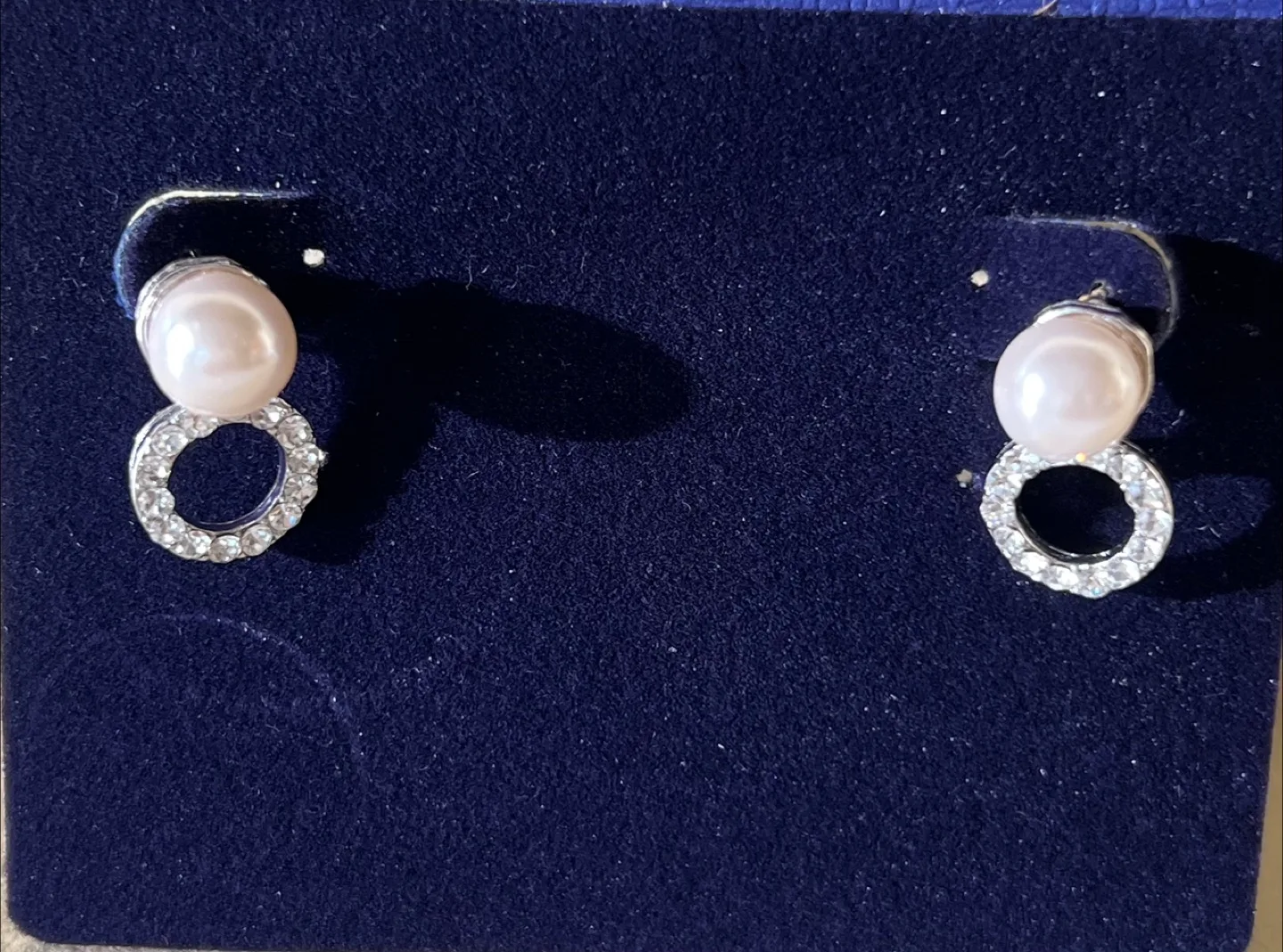 Pearl & Rhinestone Earrings thumbnail