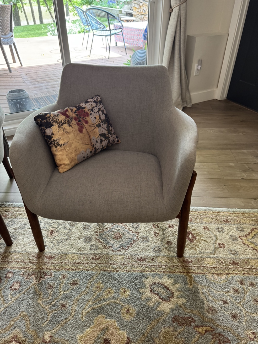 Set of 2 Grey Accent Chairs