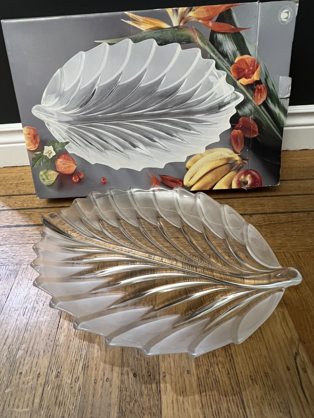 Walther Glas Leaf Platter - 405 mm / 16"