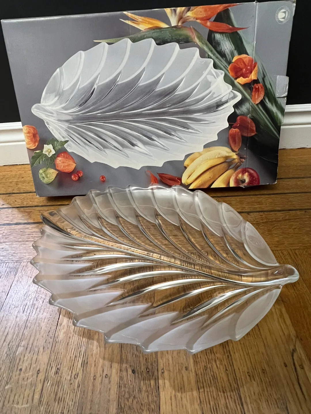 Walther Glas Leaf Platter - 405 mm / 16" thumbnail